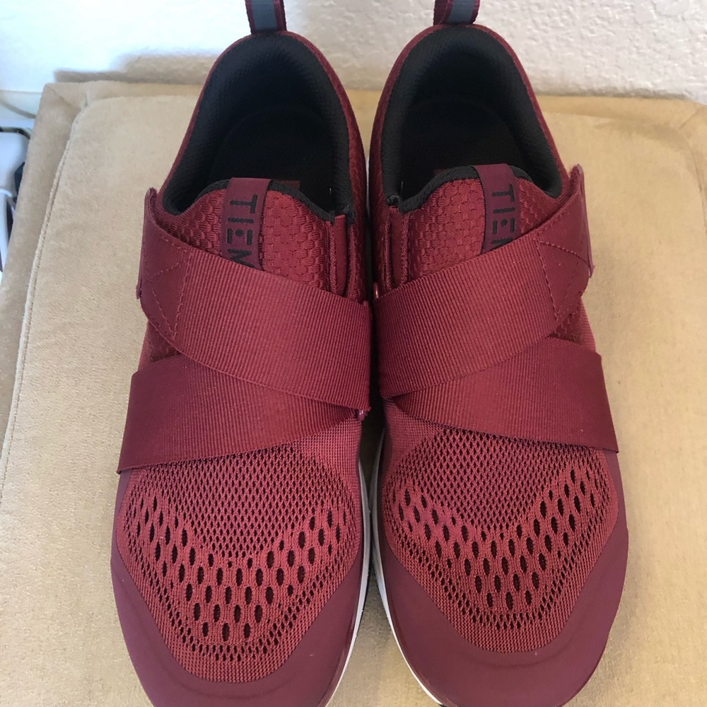 Merlot Cycling Shoes with SPD Cleats